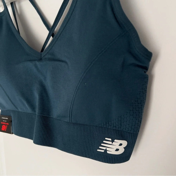New balance  sports bra size XL - Picture 3 of 5